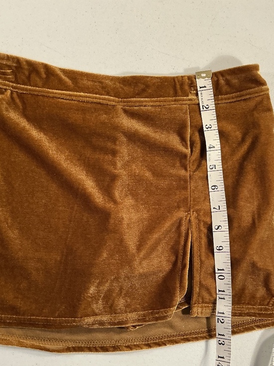 Urban Outfitters Dresses & Skirts - Urban outfitters gold skort sz M